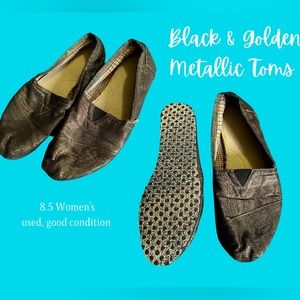 Black/Gold Women’s Toms Size 8.5